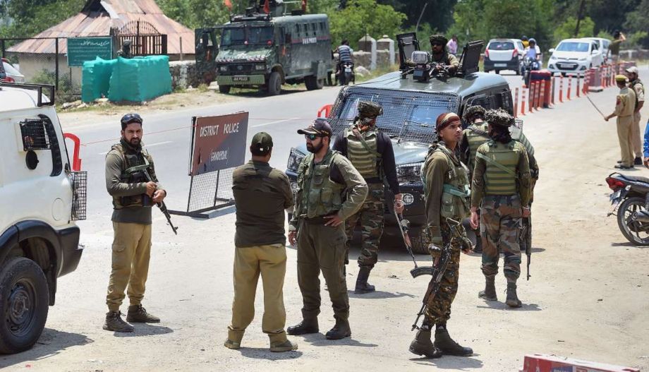 Two Army Personnel Injured in Landmine Explosion Near LoC in Jammu and Kashmir’s Uri Sector