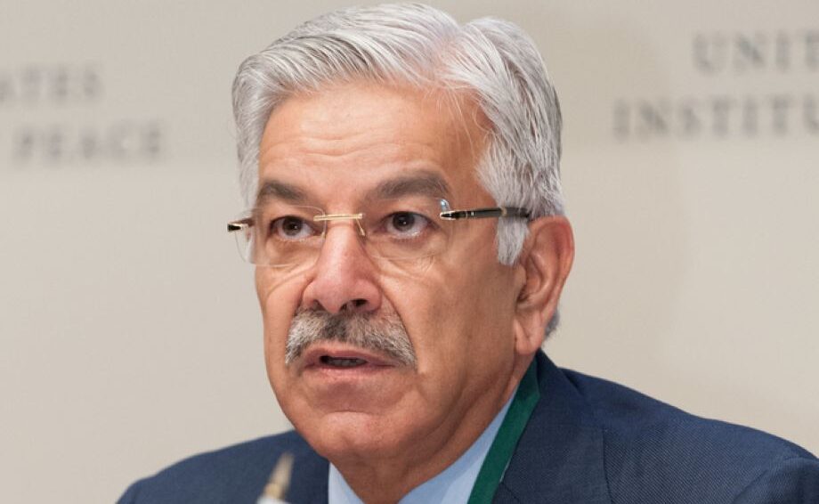 Pakistan Defence Minister Khawaja Asif Sparks Outrage After Comparing PoK Protesters to India Amid Deadly Crackdown