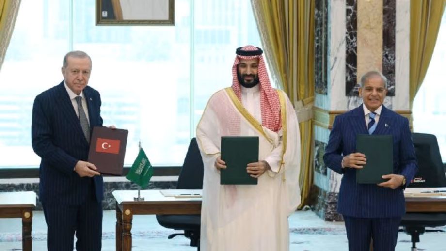 Turkey, Saudi Arabia and Pakistan Set for First Defence Pact Meeting in Istanbul