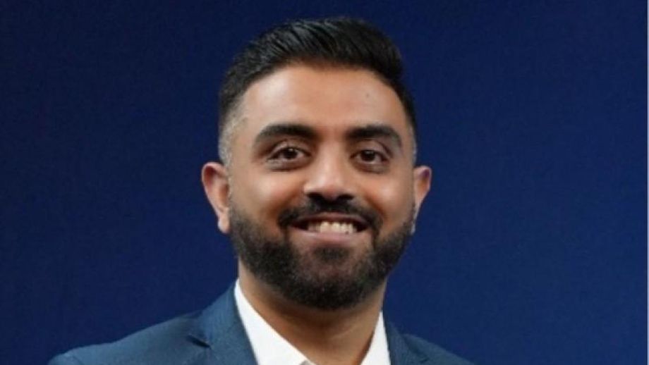 ‘Hero of Humanity’: Israel to Honour Indian Pilot Smit Machchhar With Top Civilian Bravery Award